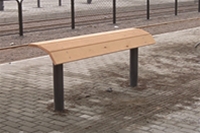 Leaning bench Isak